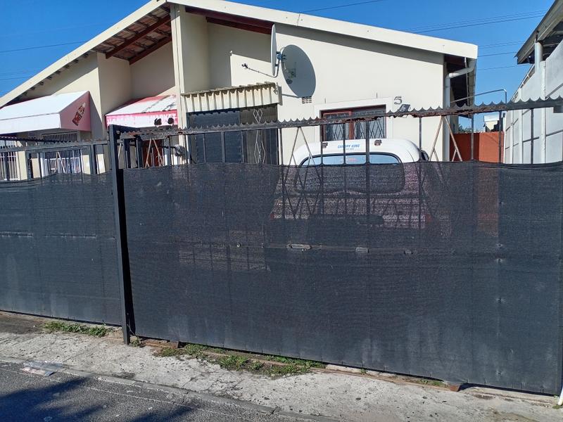 2 Bedroom Property for Sale in Lentegeur Western Cape